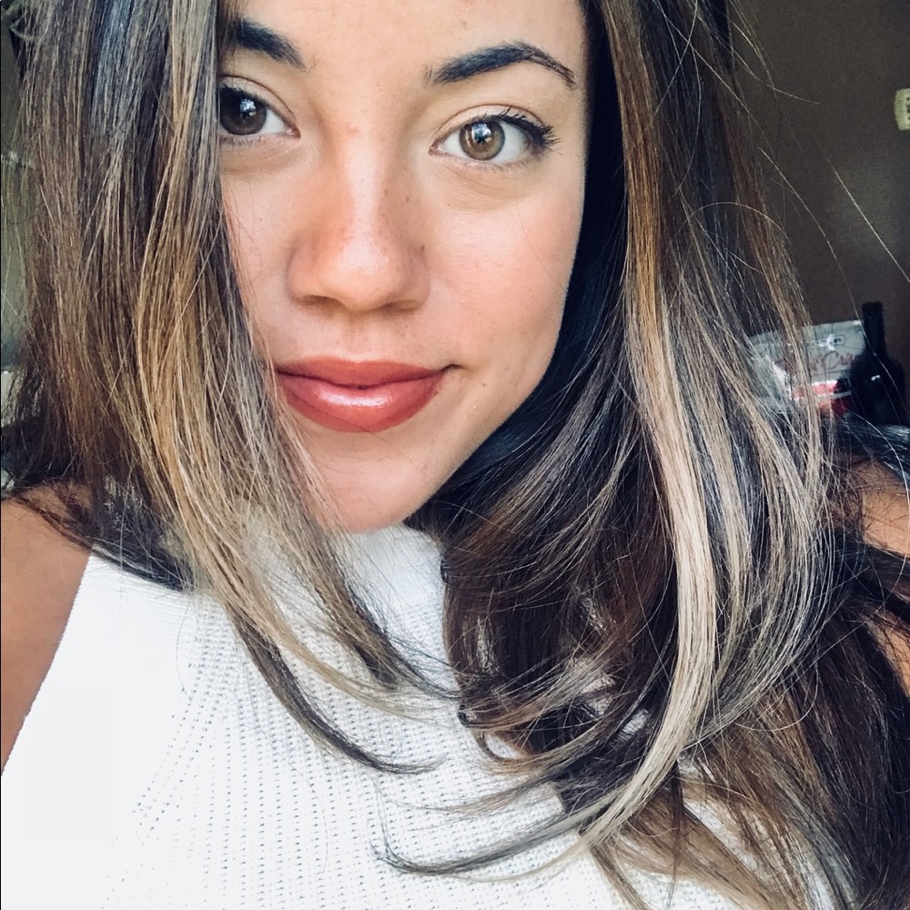 Meet your Posher, Carly